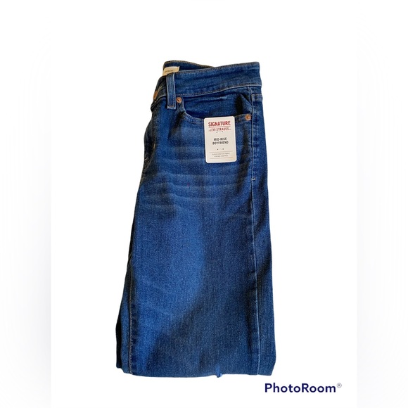 Levi’s Signature Mid-Rise Boyfriend Jean NWT - Picture 4 of 7